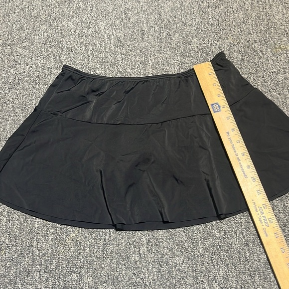 MAIDEN form women’s black swim skirt bottom size small . - Picture 6 of 6